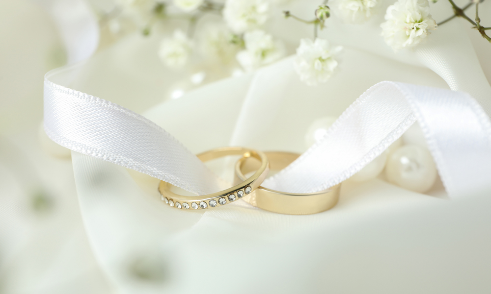 Engagement Ring vs. Wedding Ring | The Diamond Guys